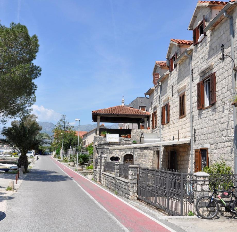 Apartments Vujosevic Kotor Ngoại thất bức ảnh